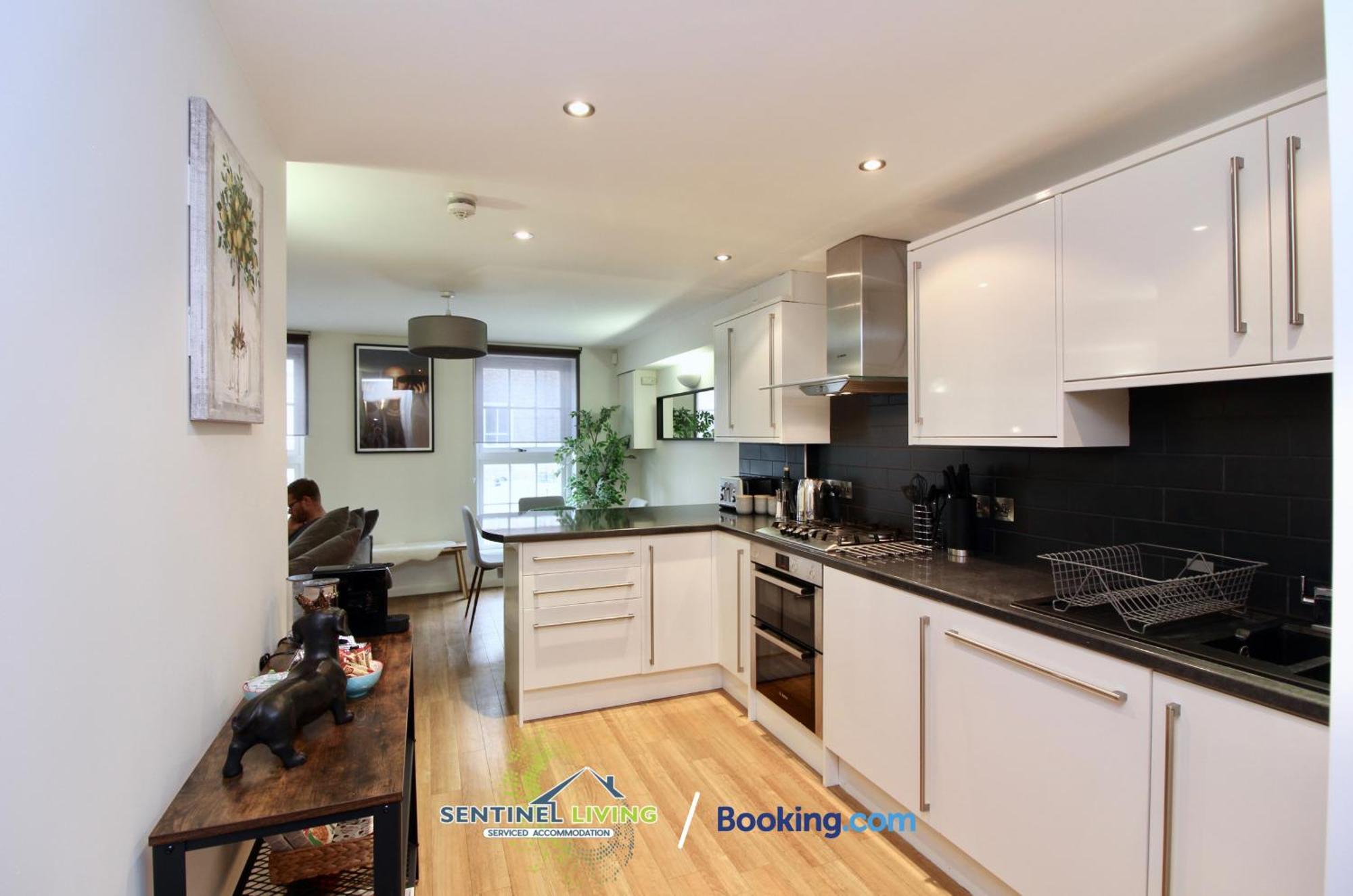 Ferienwohnung Windsor Flat 2 Bed By Sentinel Living With Free Wifi And Parking Exterior foto