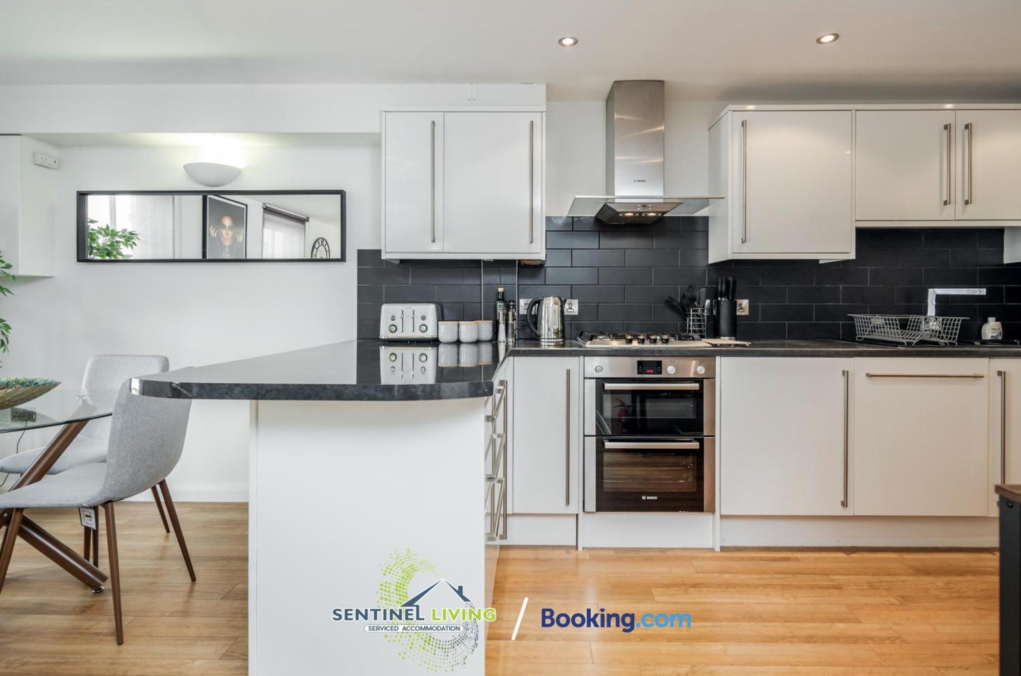 Ferienwohnung Windsor Flat 2 Bed By Sentinel Living With Free Wifi And Parking Exterior foto
