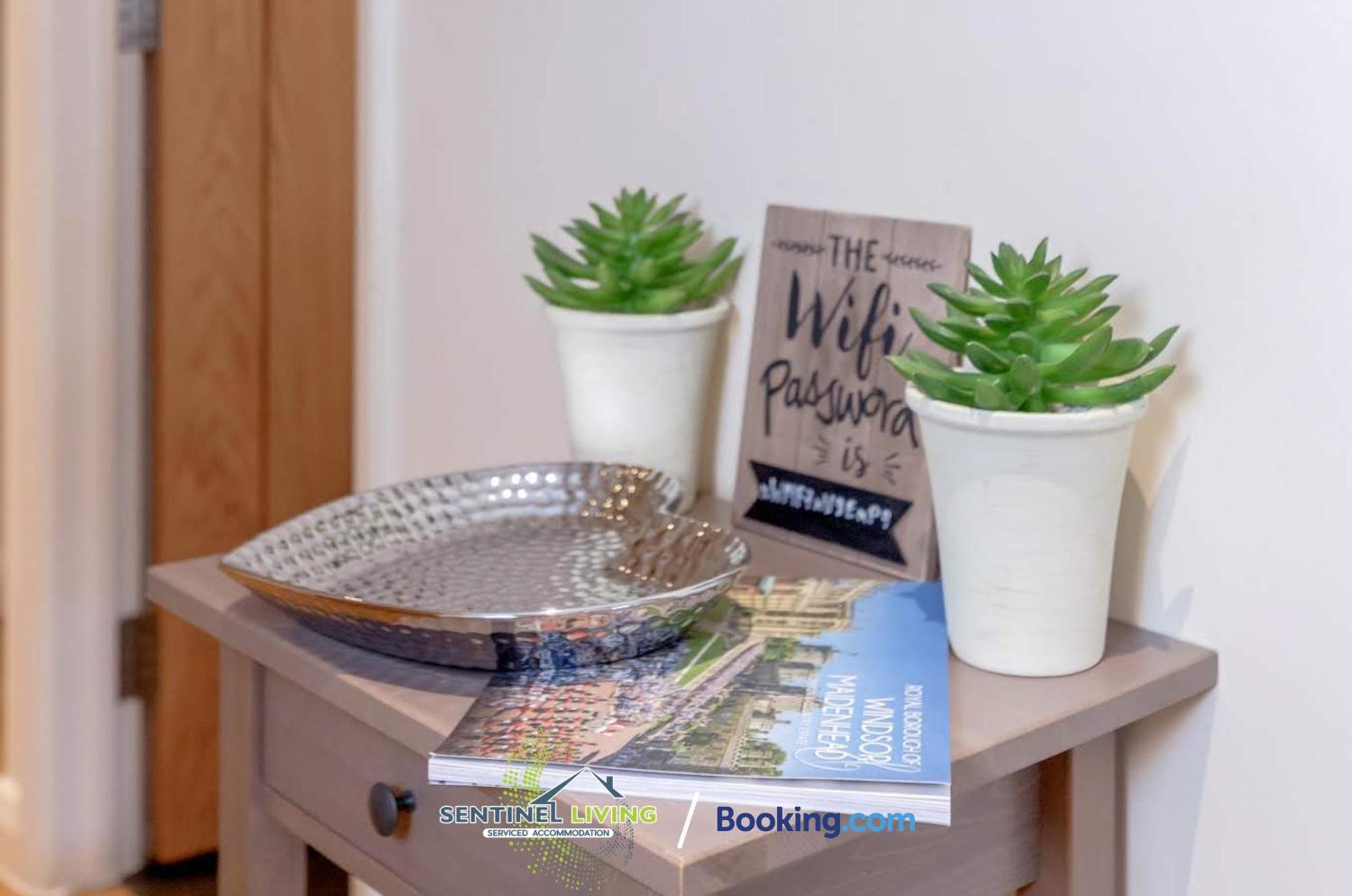 Ferienwohnung Windsor Flat 2 Bed By Sentinel Living With Free Wifi And Parking Exterior foto